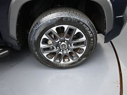 Used 2023 Toyota Tundra Limited AWD/4WD image 23