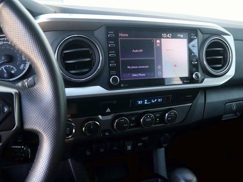 Used 2023 Toyota Tacoma 4x4 Double Cab image 19