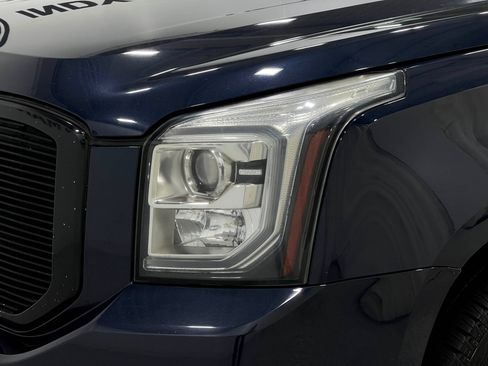 Used 2018 GMC Yukon Denali AWD/4WD image 34