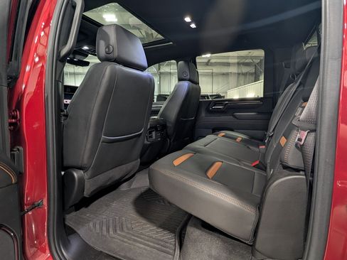 Used 2024 GMC Sierra 2500 AT4 w/ AT4 Premium Plus Package image 14