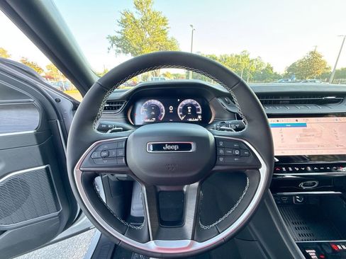 New 2026 Jeep Grand Cherokee L Limited AWD/4WD image 15