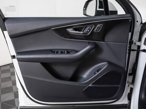 Used 2022 Audi Q7 Premium Plus w/ Premium Plus Package image 25