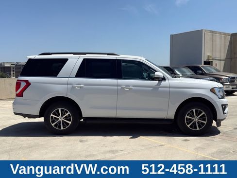 Used 2020 Ford Expedition XLT RWD image 4