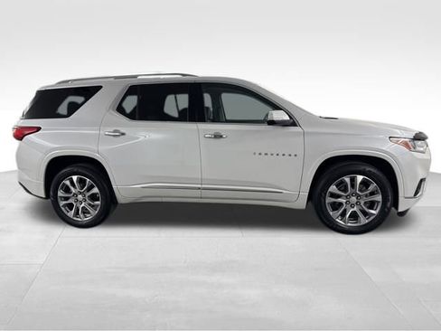 Used 2021 Chevrolet Traverse Premier image 10