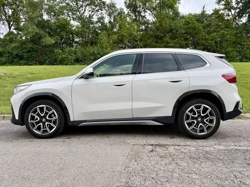 Used 2025 BMW X1 xDrive28i w/ Convenience Package AWD/4WD image 4