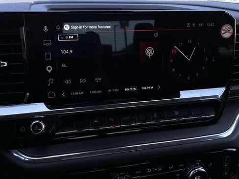 Used 2025 GMC Sierra 1500 SLT RWD image 18