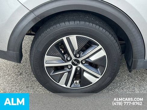 Used 2022 Kia Niro LXS FWD image 20
