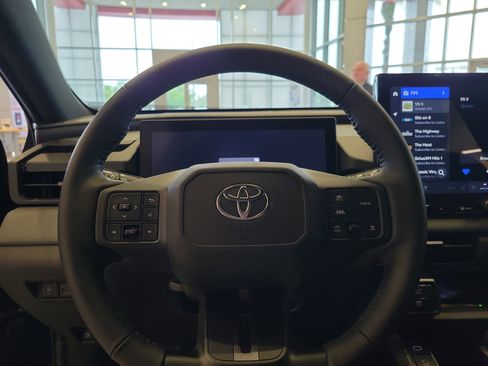 Used 2026 Toyota RAV4 XSE w/ Weather Package image 15