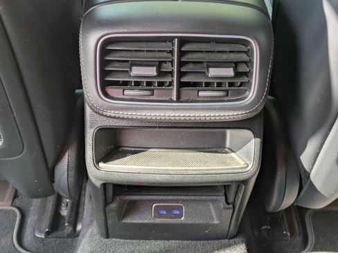 Used 2024 Mercedes-Benz GLE 53 AMG 4MATIC image 16