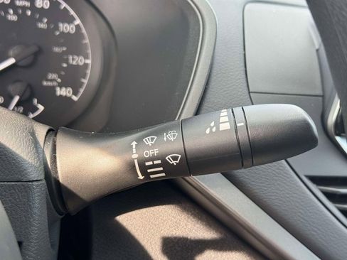 Used 2025 Nissan Altima 2.5 S FWD image 22