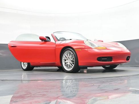 Used 1999 Porsche Boxster RWD image 40