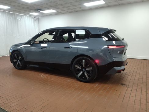 Used 2023 BMW iX xDrive50 w/ Ultimate Package 2 image 3