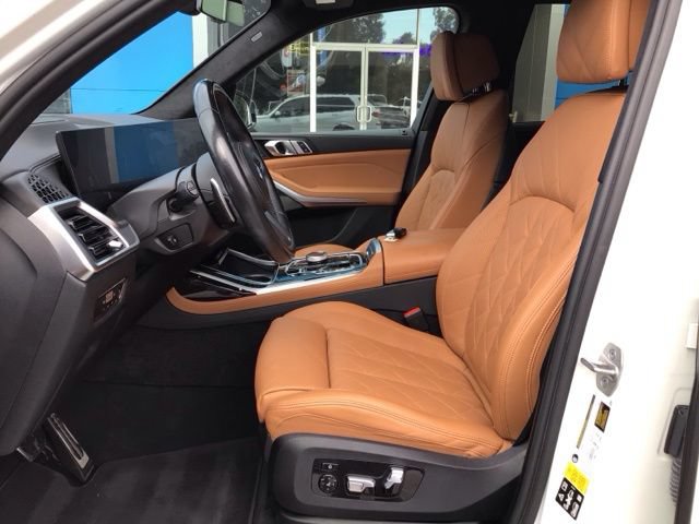 Used 2023 BMW X7 xDrive40i w/ Executive Package AWD/4WD image 7