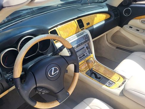 Used 2004 Lexus SC 430 Convertible RWD image 16