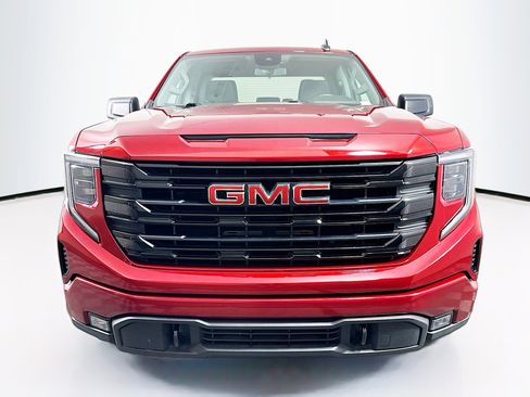 Used 2023 GMC Sierra 1500 Elevation image 2