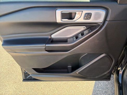 Used 2020 Ford Explorer ST w/ ST Street Pack AWD/4WD image 9