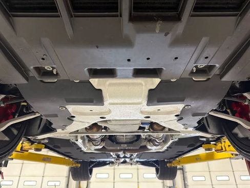 Used 2018 Chevrolet Camaro SS RWD image 33