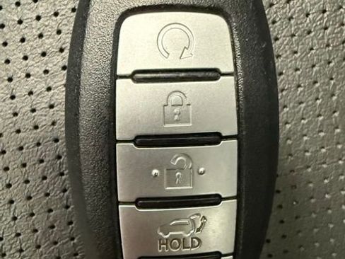 Used 2017 Nissan Rogue SL w/ SL Premium Package image 27