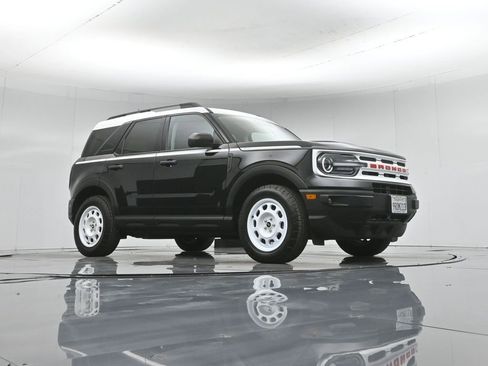 Certified 2024 Ford Bronco Sport Heritage w/ Heritage Convenience Package AWD/4WD image 4