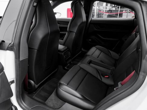 Used 2022 Porsche Taycan image 51