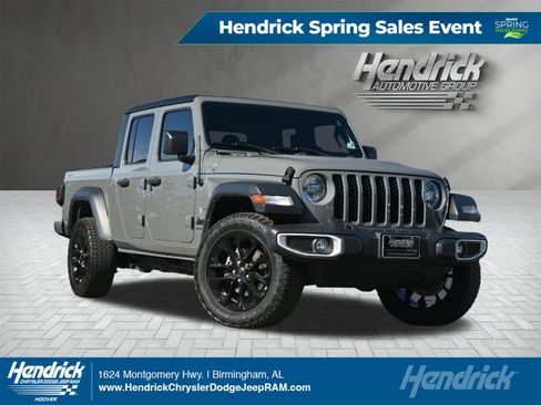 Used 2023 Jeep Gladiator Sport w/ Trailer Tow Package image 1