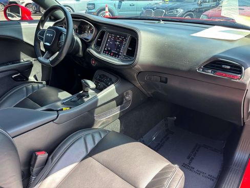 Used 2023 Dodge Challenger SRT Hellcat RWD image 16