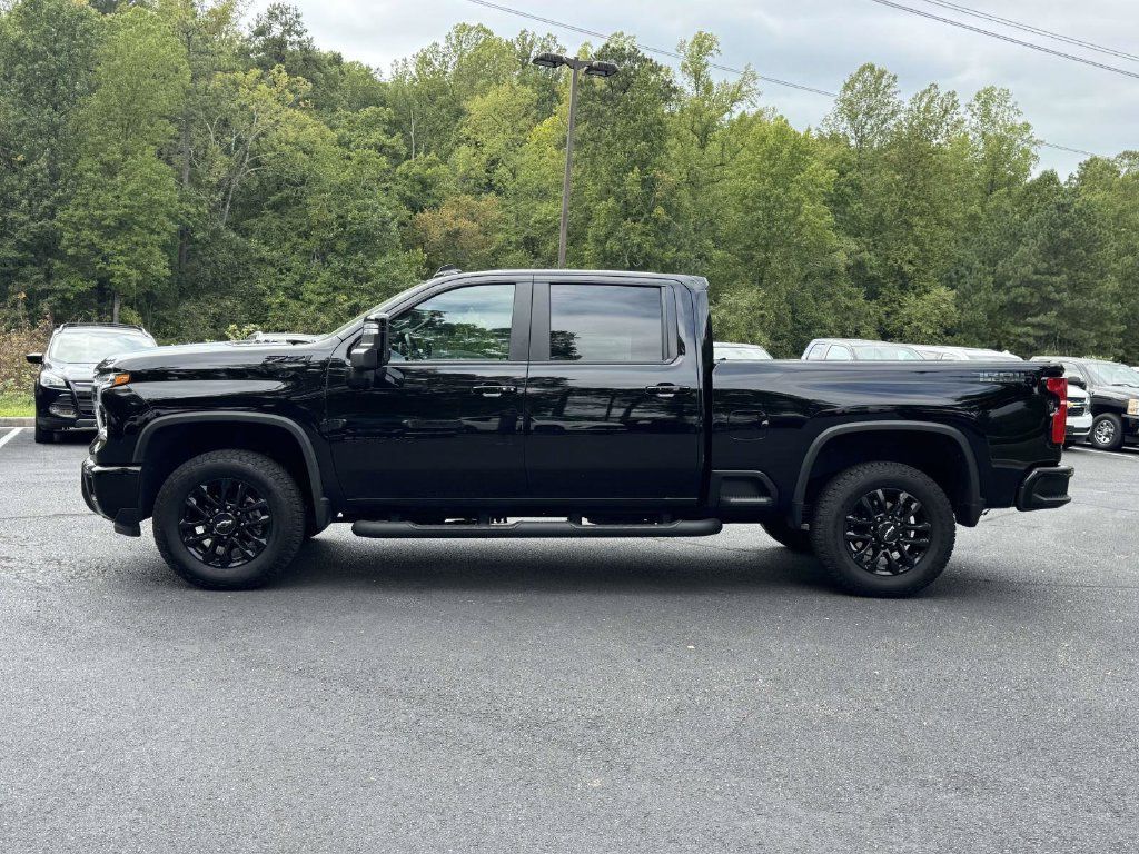 Used 2025 Chevrolet Silverado 2500 LT w/ Trail Boss Package AWD/4WD image 25