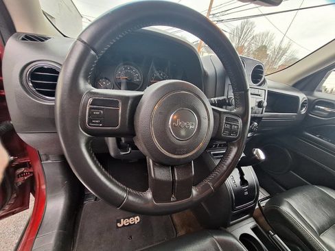 Used 2016 Jeep Patriot High Altitude AWD/4WD image 9