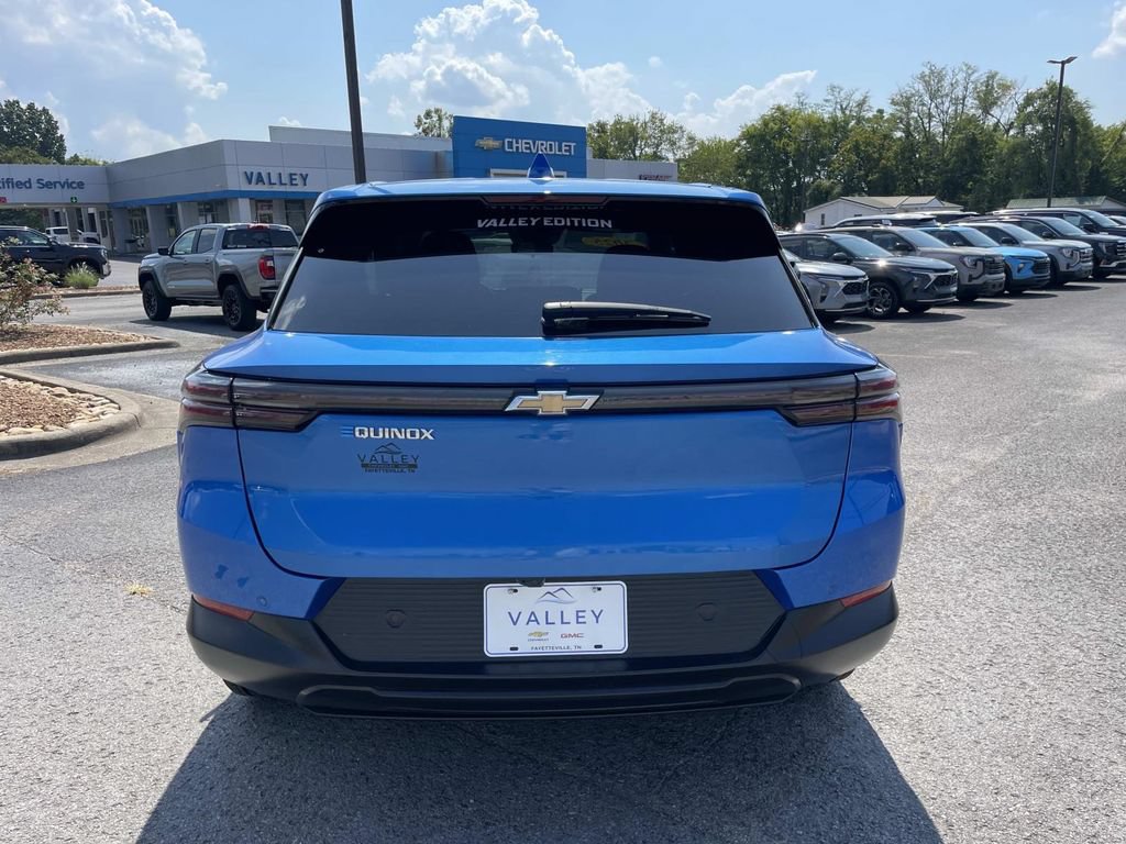 Used 2025 Chevrolet Equinox EV LT FWD image 5