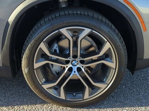 Used 2026 BMW X5 sDrive40i w/ Premium Package RWD image 10