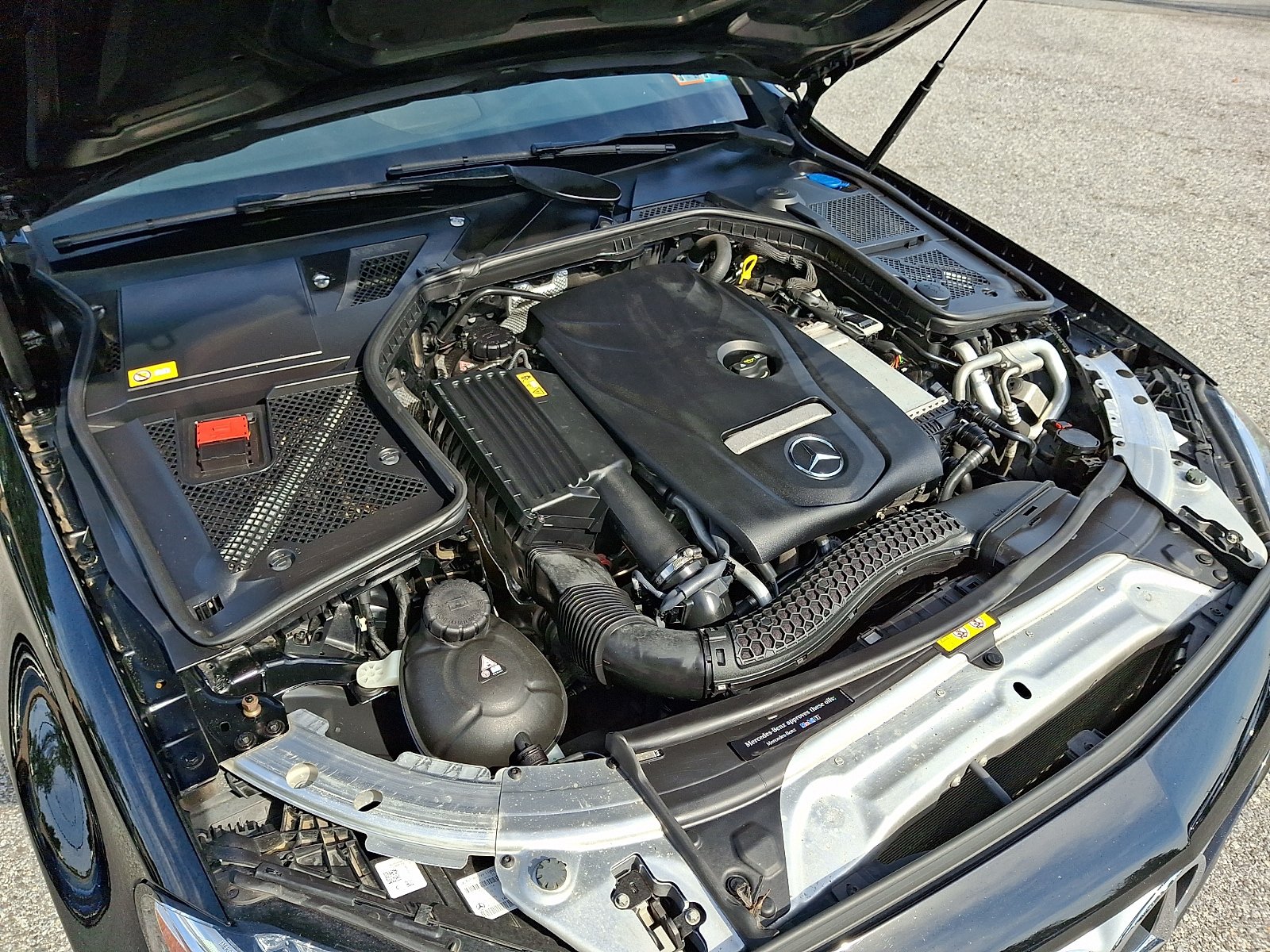 Used 2015 Mercedes-Benz C 300 4MATIC Sedan image 29