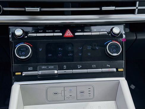New 2027 Hyundai Santa Fe SEL FWD image 12