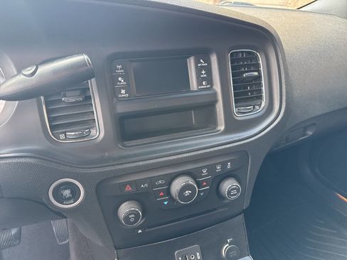 Used 2011 Dodge Charger Police w/ Convenience Group I image 37