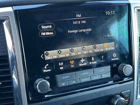 Used 2021 Nissan Titan SV w/ SV Convenience Package image 18