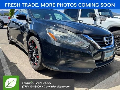 Used 2016 Nissan Altima 3.5 SL FWD image 1
