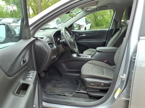 Used 2024 Chevrolet Equinox LT w/ LPO, Floor Liner Package AWD/4WD image 10