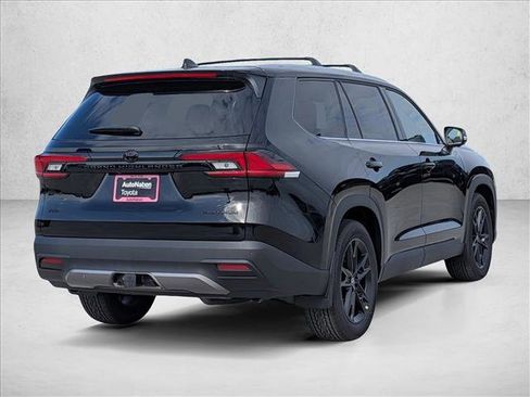 New 2026 Toyota Grand Highlander AWD image 2