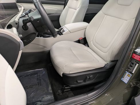 Certified 2025 Hyundai Tucson SEL AWD/4WD image 10
