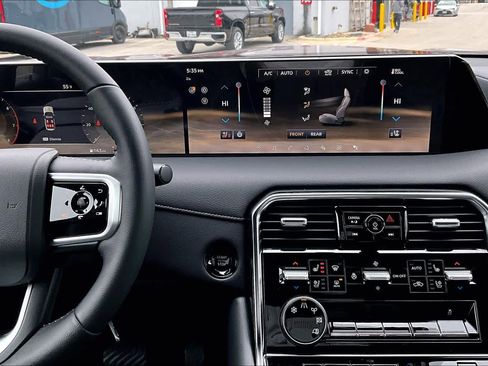 New 2026 Nissan Armada Platinum image 6