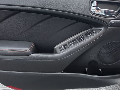 Used 2017 Kia Forte SX FWD image 20