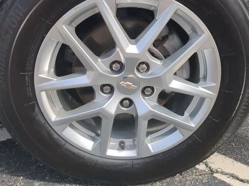 Used 2022 Chevrolet Equinox LS image 22