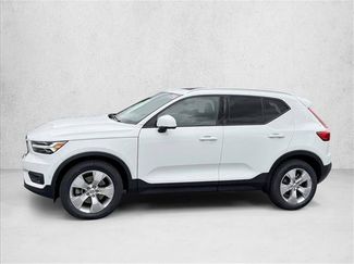 Used 2019 Volvo XC40 T5 Momentum AWD/4WD video 4