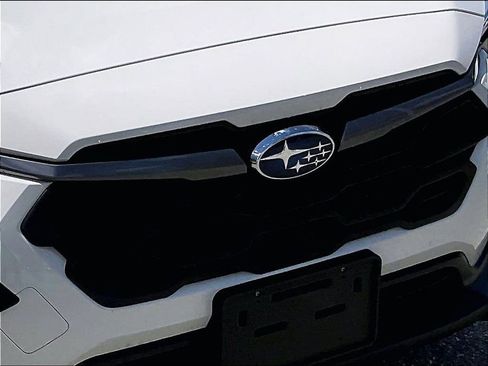 Used 2024 Subaru Crosstrek 2.0i Premium AWD/4WD image 32