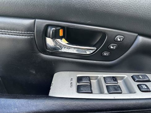 Used 2004 Lexus RX 330 AWD image 9