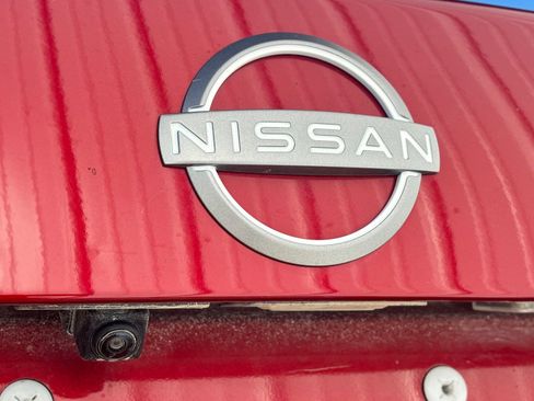 Used 2025 Nissan Sentra SV image 6