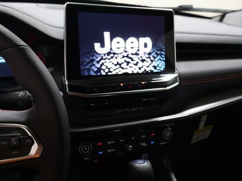 New 2026 Jeep Compass Trailhawk AWD/4WD image 22