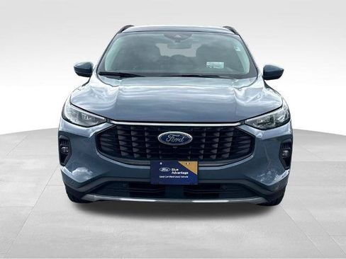 Certified 2025 Ford Escape Platinum w/ Premium Technology Package AWD/4WD image 4