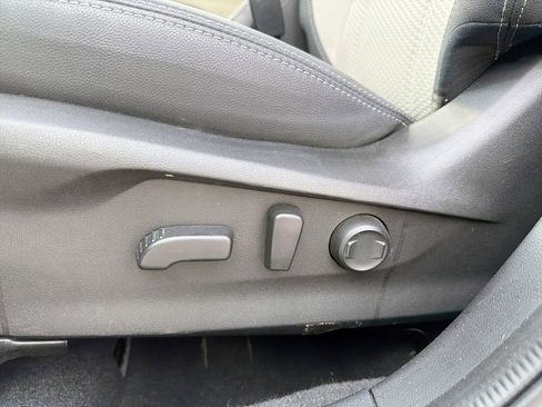 Used 2021 Subaru Forester Premium image 13