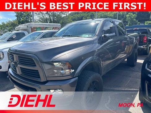 Used 2017 RAM 2500 Big Horn w/ Sport Appearance Group AWD/4WD image 2