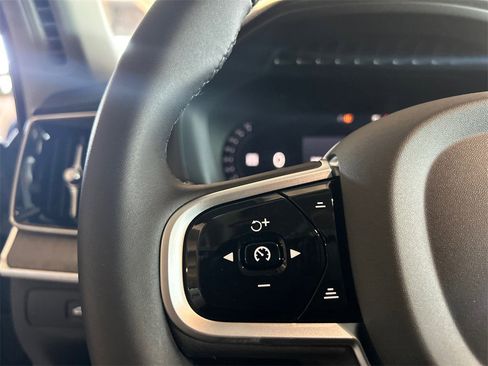 New 2026 Volvo XC90 B6 Ultra w/ Protection Package image 12